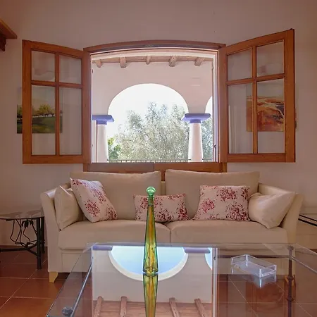 Holiday home Cases Altes D'arabi *